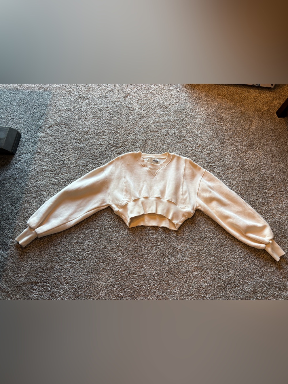 Zara Cream Super Cropped Sweatshirt